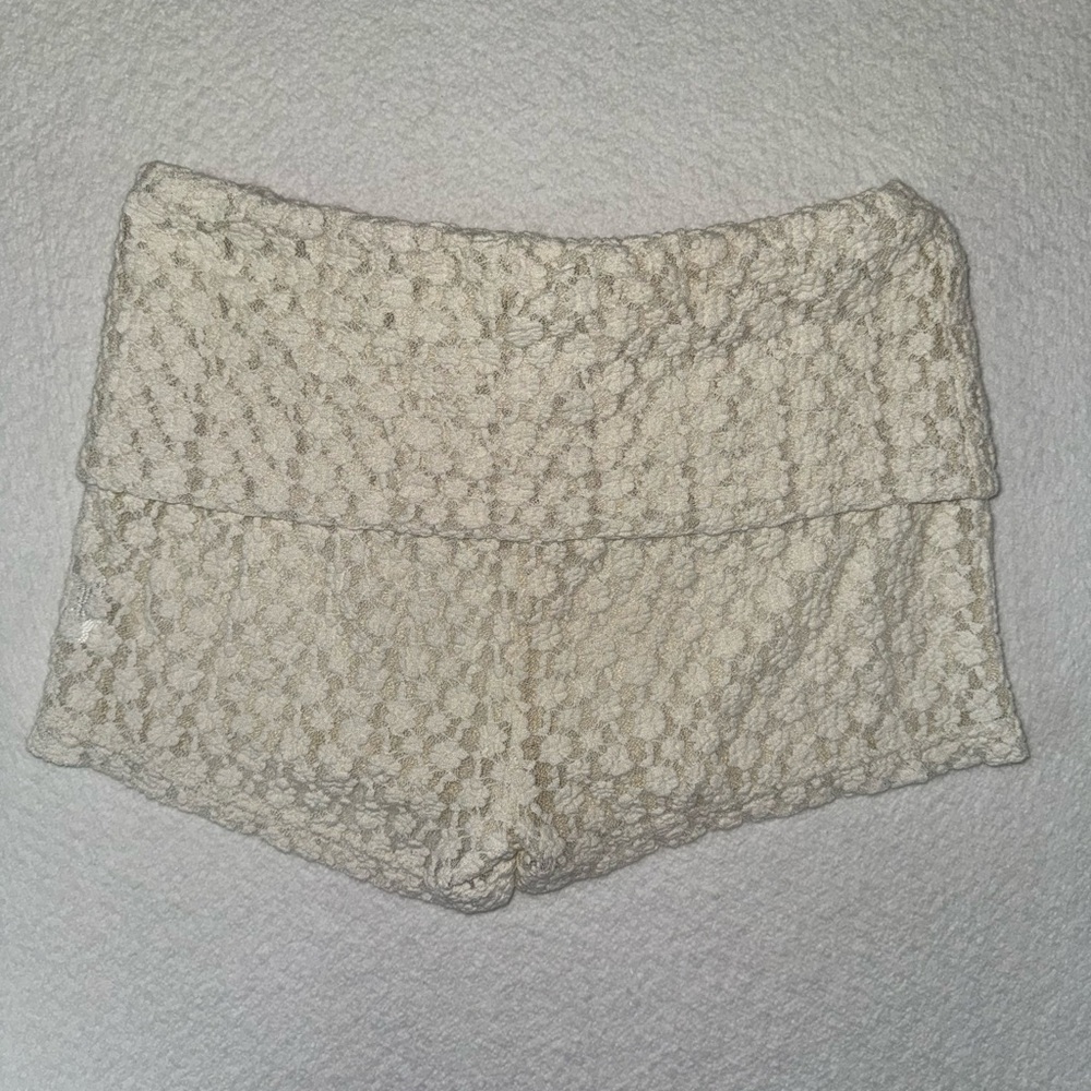 Y2K White Lace Foldover Micro Shorts Size Small Boho Beach Coquette - Picture 10 of 12